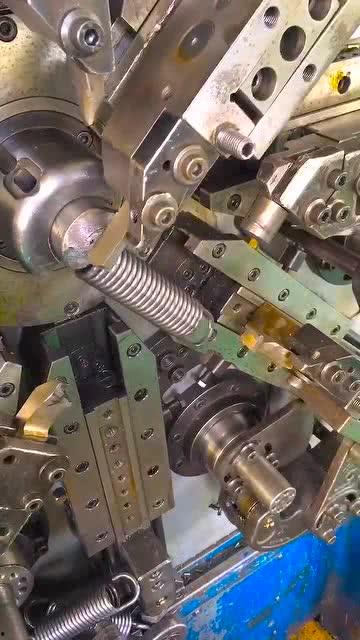 国产精准机械视频,创新驱动，智造未来